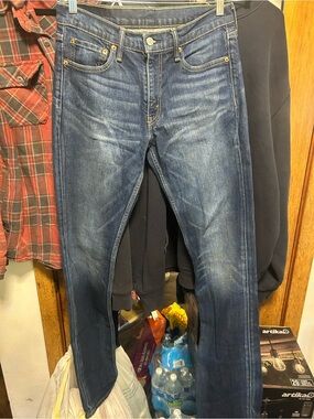 Levi's Slim Fit Jeans in Deep Blue Wash